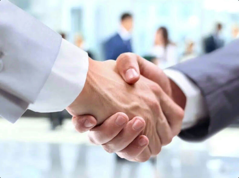 Shake hands, mutually beneficial cooperation